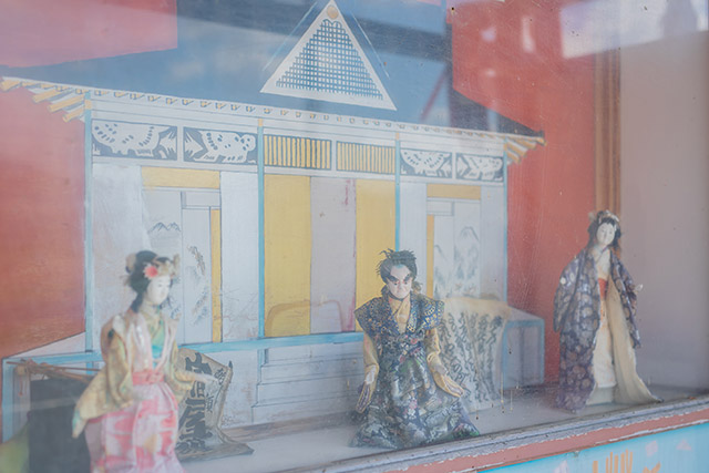 「佐伯燈籠祭」で奉納される浄瑠璃人形