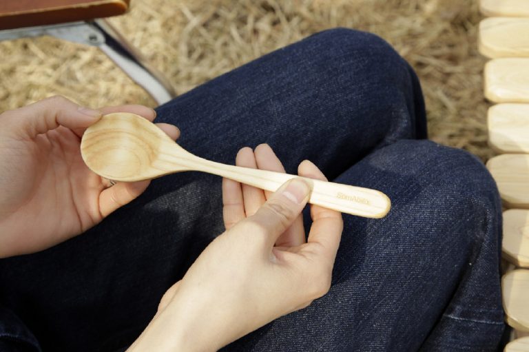 【森の京都】丹州材を使ったバターナイフまたはスプーン作り体験