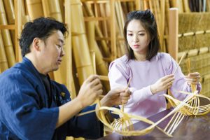 京もの認定工芸士の技を体感！竹かご編み体験