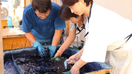 京都ほづ藍工房で藍染体験