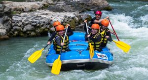 保津川下りRAFTING (ラフティング)