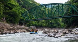 保津川下りRAFTING (ラフティング)
